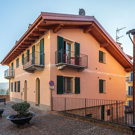 In Piazzetta Holiday Apartments, Barolo Exteriér fotografie