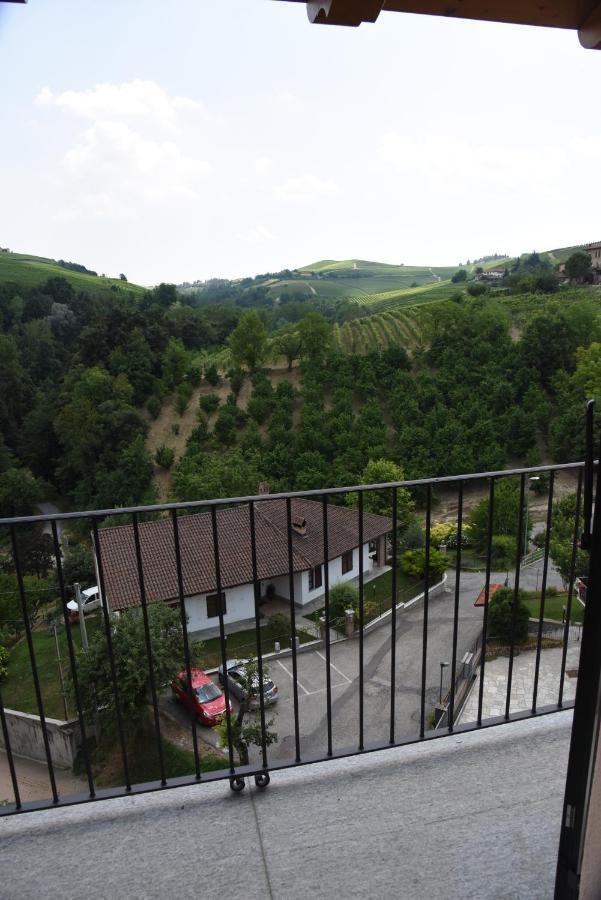 In Piazzetta Holiday Apartments, Barolo Exteriér fotografie