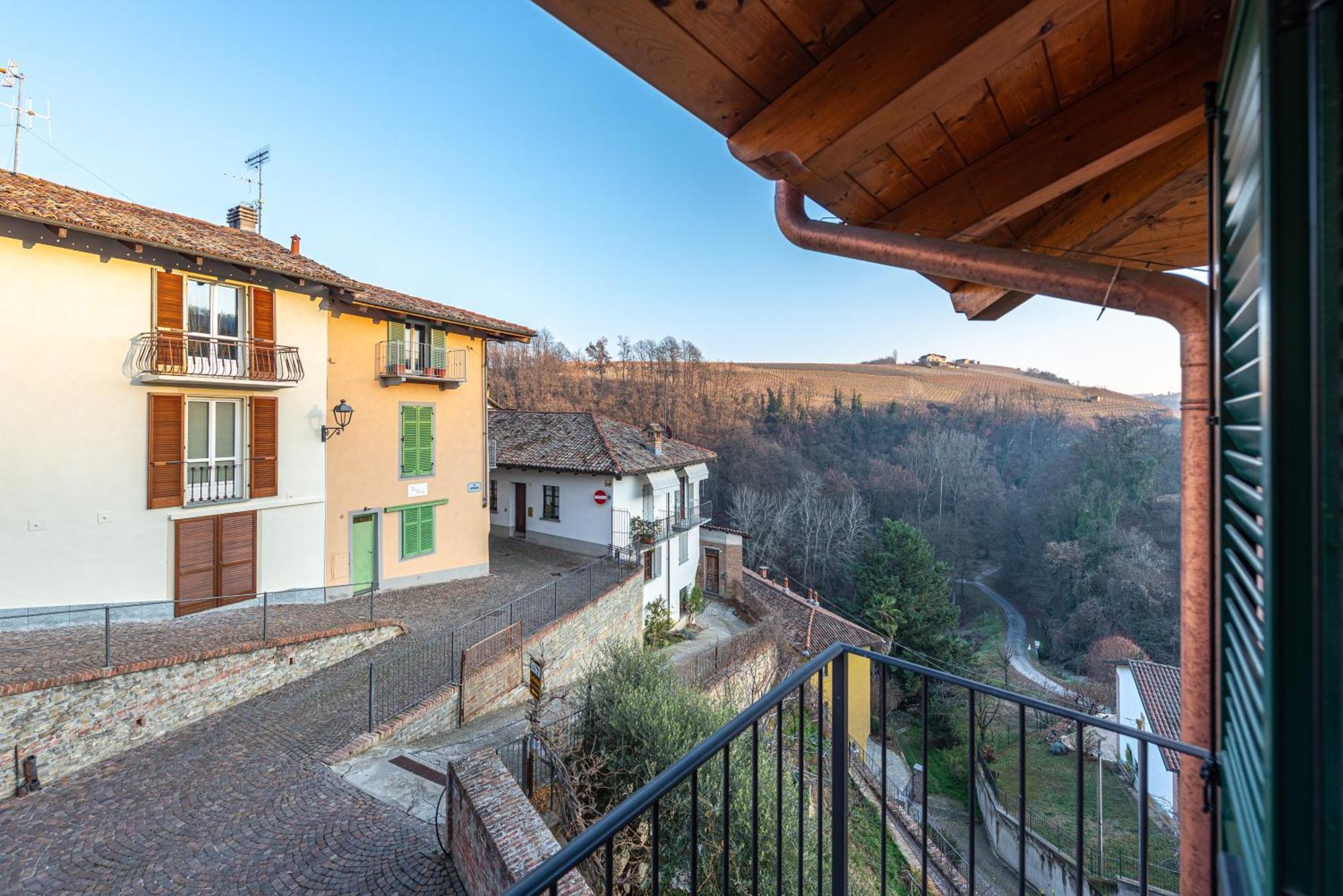In Piazzetta Holiday Apartments, Barolo Exteriér fotografie
