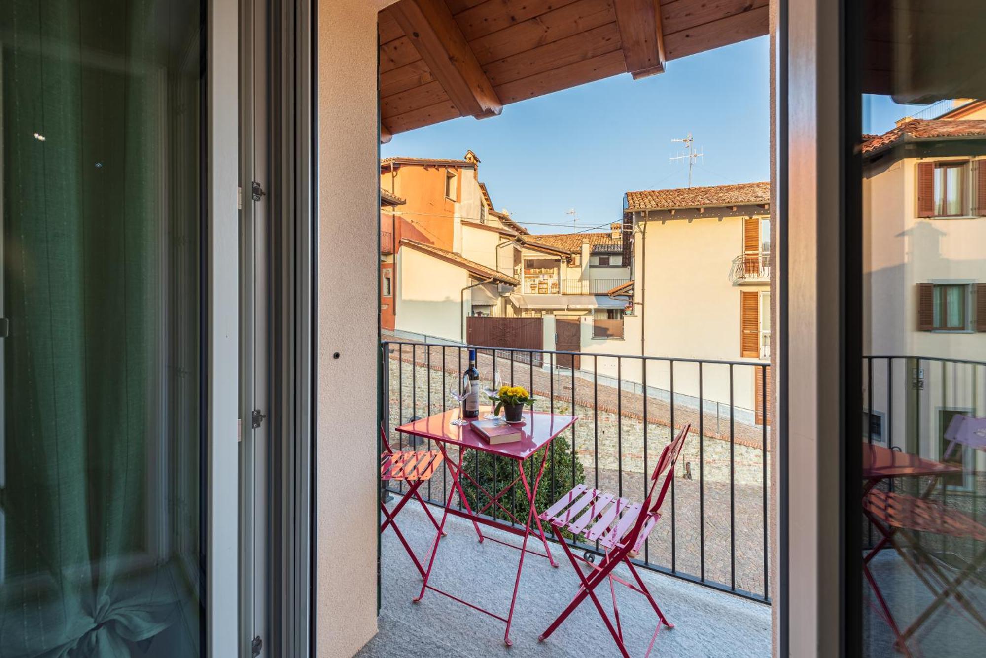 In Piazzetta Holiday Apartments, Barolo Exteriér fotografie